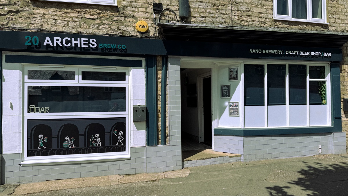 20 Arches, 24 High Street, Brackley